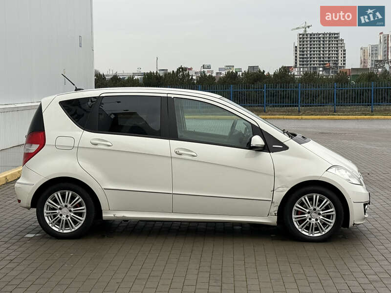 Хэтчбек Mercedes-Benz A-Class 2011 в Одессе фото 12 Хэтчбек Mercedes-Benz A-Class 2011 в Одессе