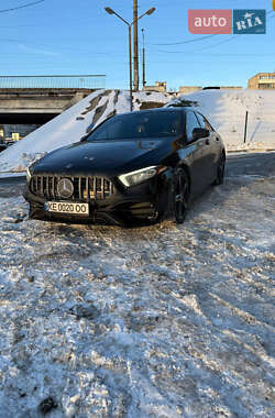 Седан Mercedes-Benz A-Class 2019 в Дніпрі