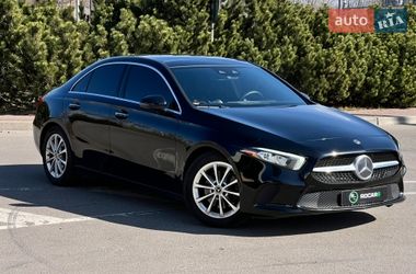 Седан Mercedes-Benz A-Class 2021 в Киеве