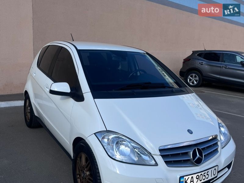 Хэтчбек Mercedes-Benz A-Class 2011 в Киеве