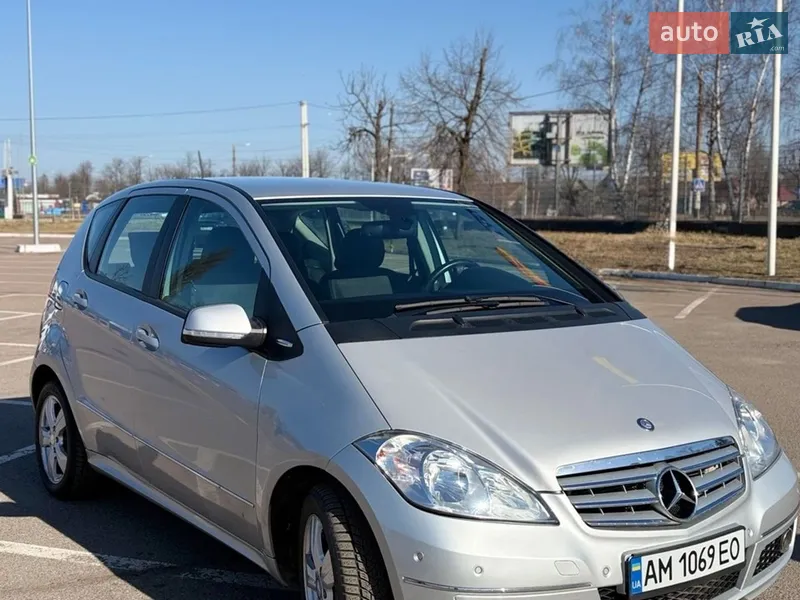 Mercedes-Benz A-Class 2011