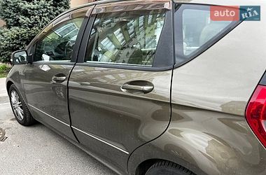 Хэтчбек Mercedes-Benz A-Class 2012 в Киеве