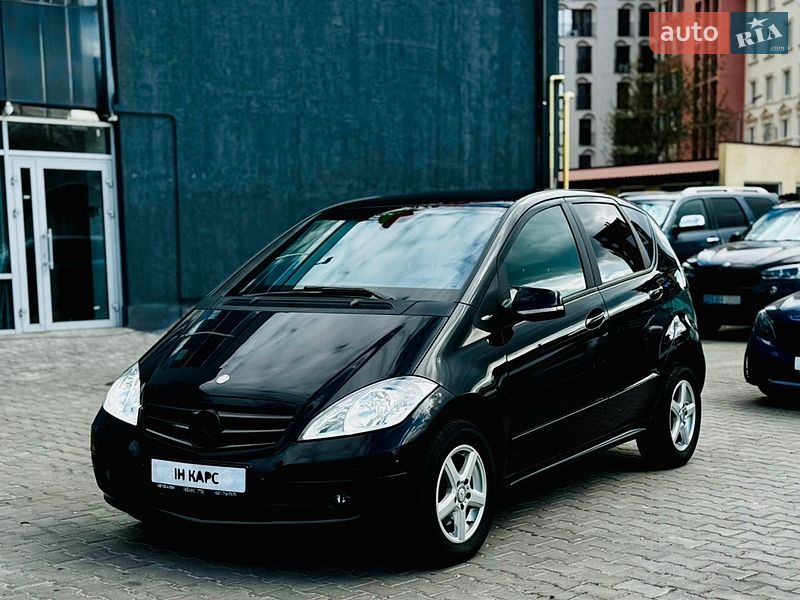 Mercedes-Benz A-Class 2011