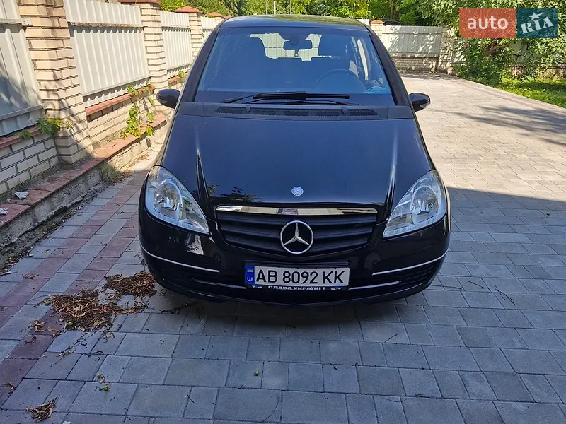 Mercedes-Benz A-Class 2011