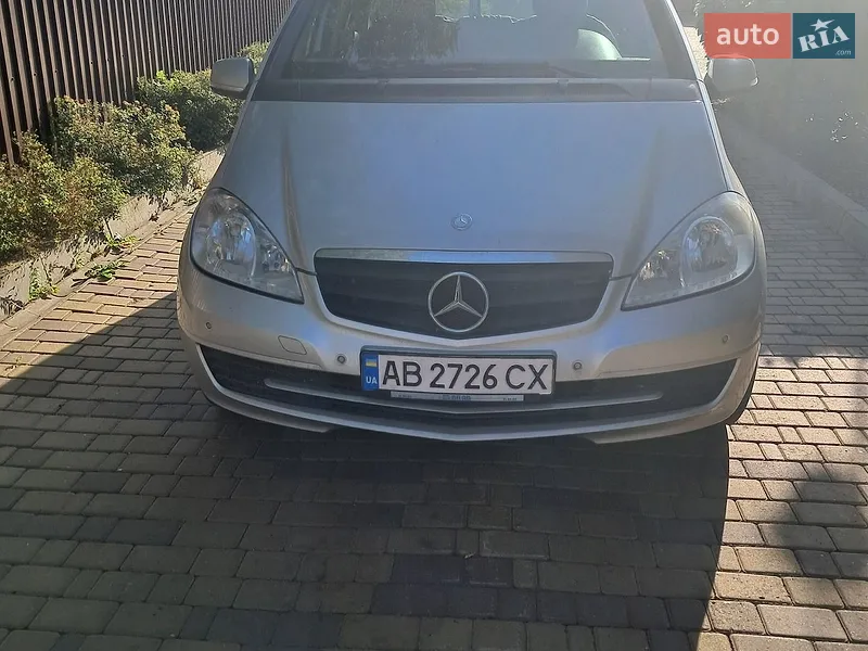 Mercedes-Benz A-Class 2011