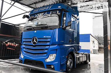 Тягач Mercedes-Benz Actros 2014 в Киеве