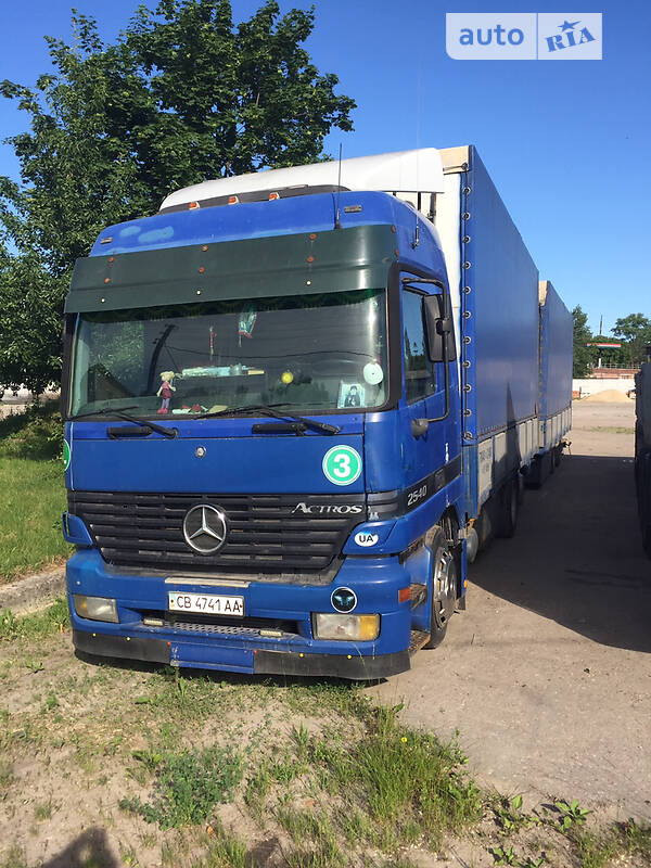 Тентований Mercedes-Benz Actros 2001 в Чернігові