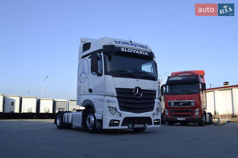 Тягач Mercedes-Benz Actros 2017 в Хусте