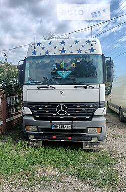 Грузовой фургон Mercedes-Benz Actros 2000 в Захарьевке