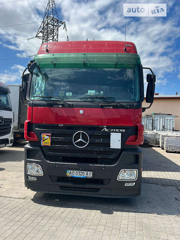 Тягач Mercedes-Benz Actros 2007 в Мукачевому