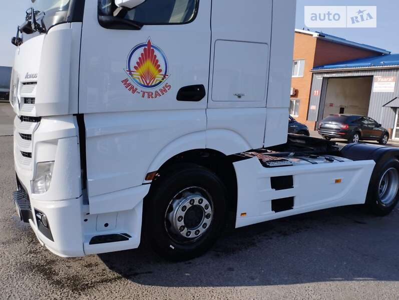 Тягач Mercedes-Benz Actros 2014 в Киеве