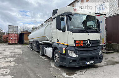 Тягач Mercedes-Benz Actros 2015 в Хмельницькому