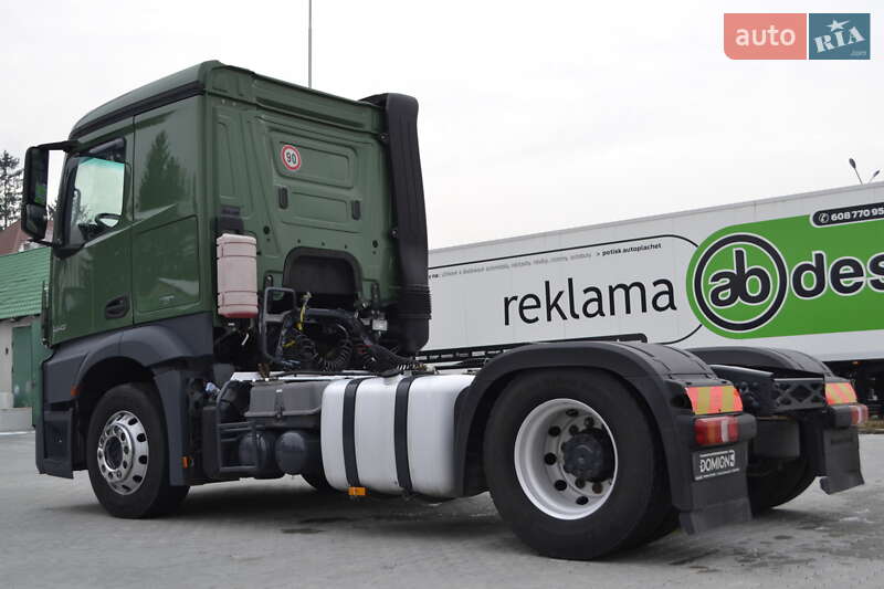 Тягач Mercedes-Benz Actros 2015 в Хусте
