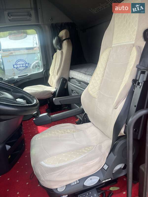 Тентованый Mercedes-Benz Actros 2005 в Одессе