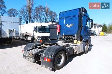 Тягач Mercedes-Benz Actros 2017 в 