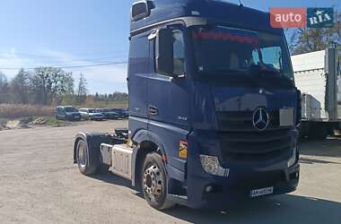 Тягач Mercedes-Benz Actros 2017 в 