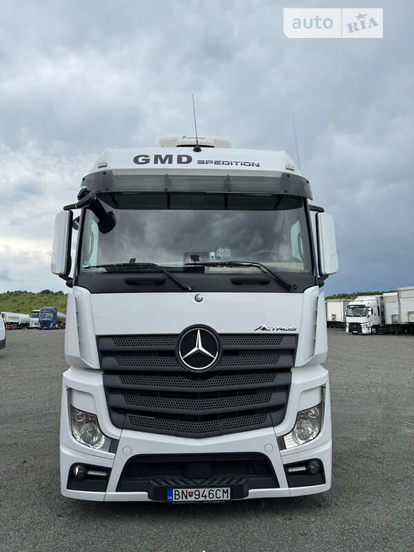 Тягач Mercedes-Benz Actros 2017 в Іршаві