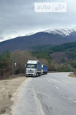 Тентованый Mercedes-Benz Actros 2012 в 