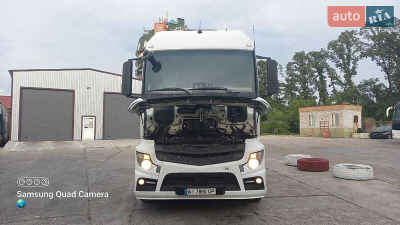 Тягач Mercedes-Benz Actros 2016 в Киеве