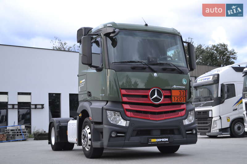 Тягач Mercedes-Benz Actros 2017 в Хусте