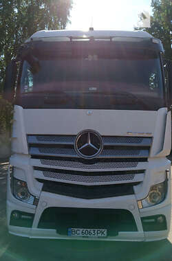 Тягач Mercedes-Benz Actros 2014 в Мені