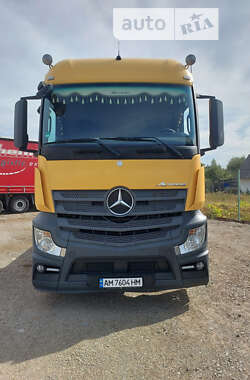 Тягач Mercedes-Benz Actros 2012 в Житомире