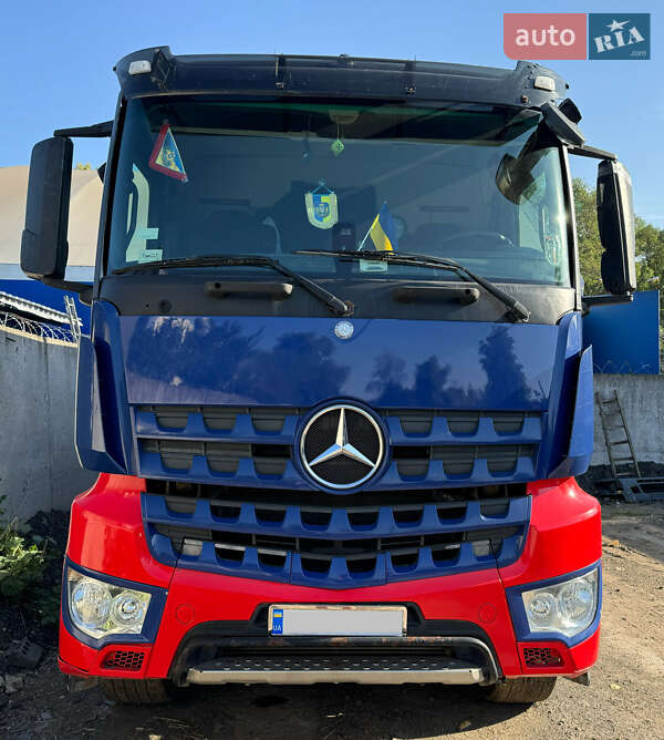 Самоскид Mercedes-Benz Actros 2015 в 