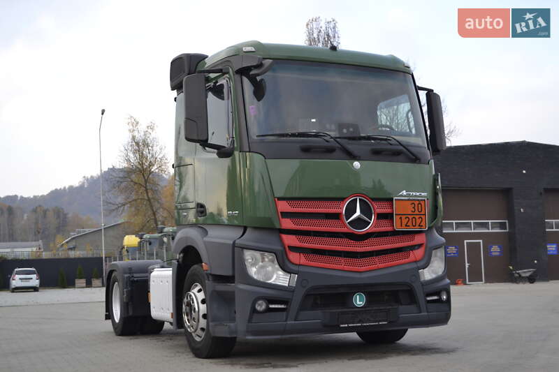 Тягач Mercedes-Benz Actros 2017 в Хусте
