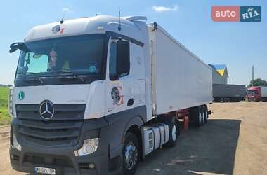 Тягач Mercedes-Benz Actros 2012 в Києві