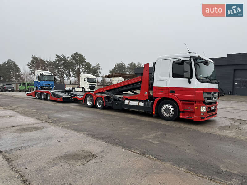 Автовоз Mercedes-Benz Actros 2013 в Вараше