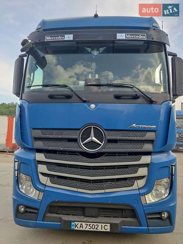 Тягач Mercedes-Benz Actros 2016 в 