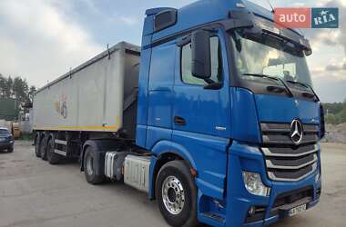 Тягач Mercedes-Benz Actros 2016 в 