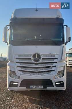 Тягач Mercedes-Benz Actros 2013 в Иршаве