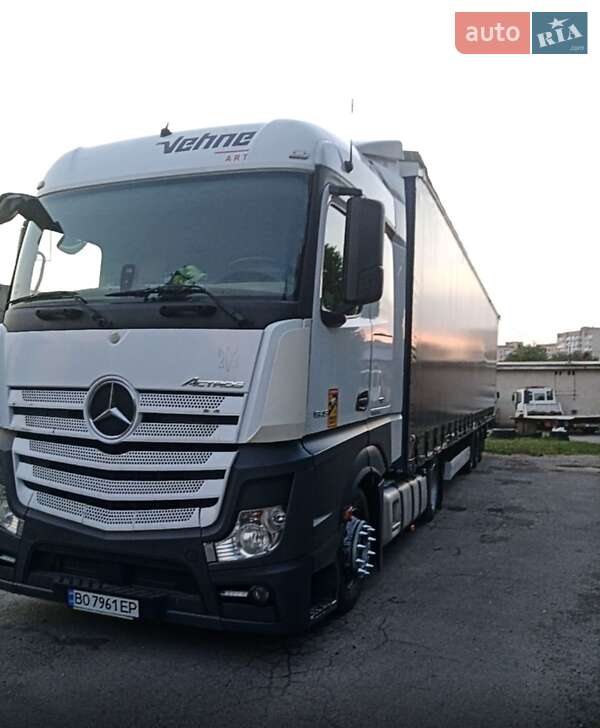 Тягач Mercedes-Benz Actros 2014 в 