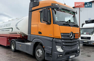 Тягач Mercedes-Benz Actros 2013 в Городку