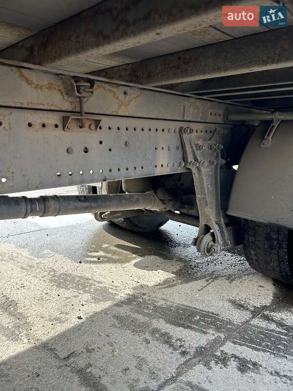Грузовой фургон Mercedes-Benz Actros 2000 в Киеве