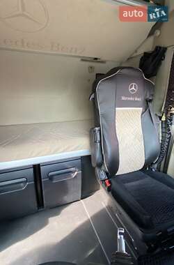 Тягач Mercedes-Benz Actros 2014 в 