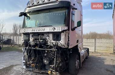 Тягач Mercedes-Benz Actros 2014 в 
