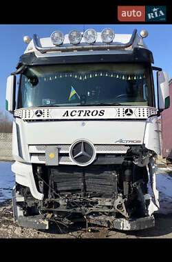 Тягач Mercedes-Benz Actros 2014 в 