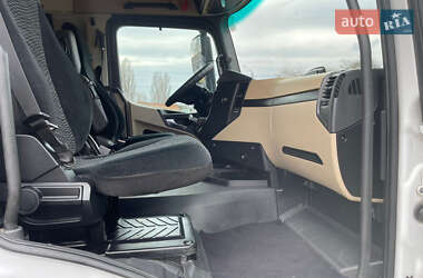 Тягач Mercedes-Benz Actros 2016 в 