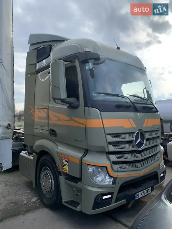 Тягач Mercedes-Benz Actros 2014 в 