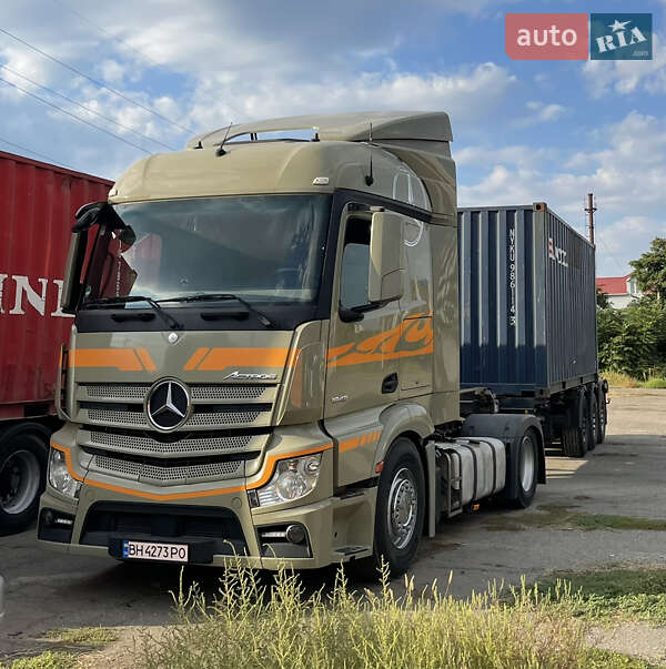 Тягач Mercedes-Benz Actros 2014 в 