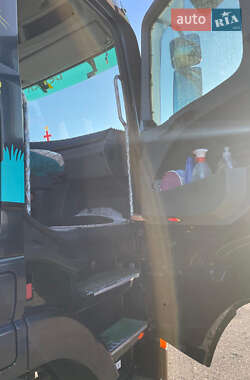 Тентований Mercedes-Benz Actros 2005 в 