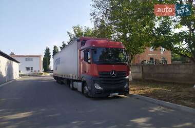 Тягач Mercedes-Benz Actros 2013 в 