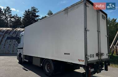 Грузовой фургон Mercedes-Benz Actros 2002 в 