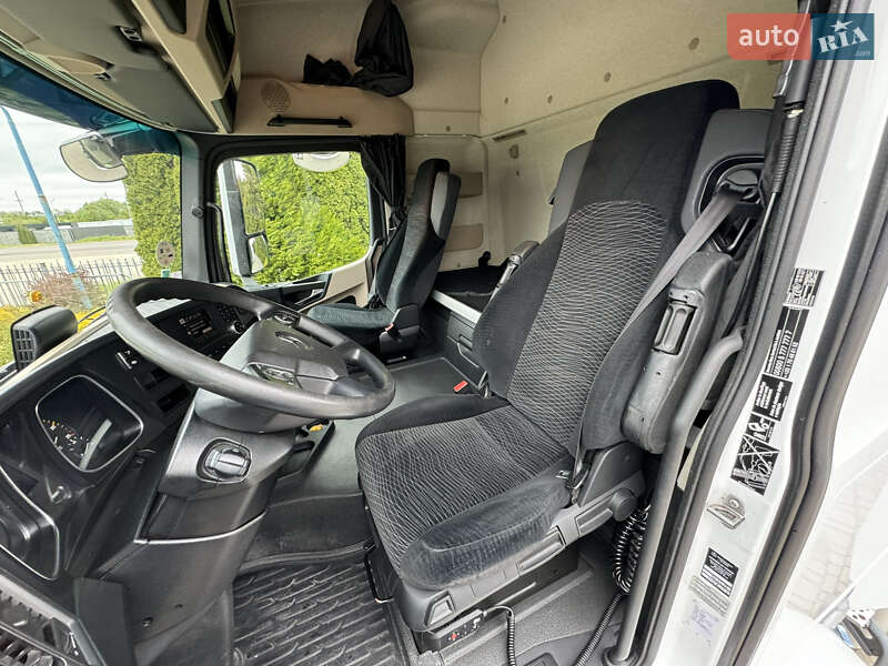 Тягач Mercedes-Benz Actros 2016 в Львове