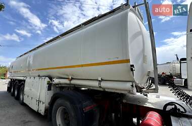 Тягач Mercedes-Benz Actros 2015 в 