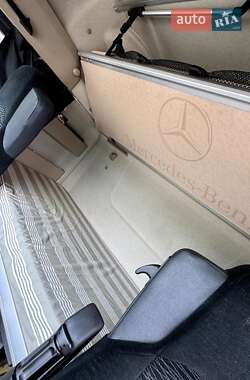 Тягач Mercedes-Benz Actros 2015 в 