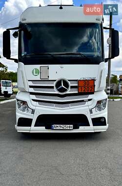 Бензовоз Mercedes-Benz Actros 2014 в 