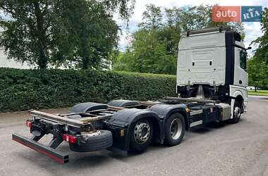 Контейнеровоз Mercedes-Benz Actros 2021 в 